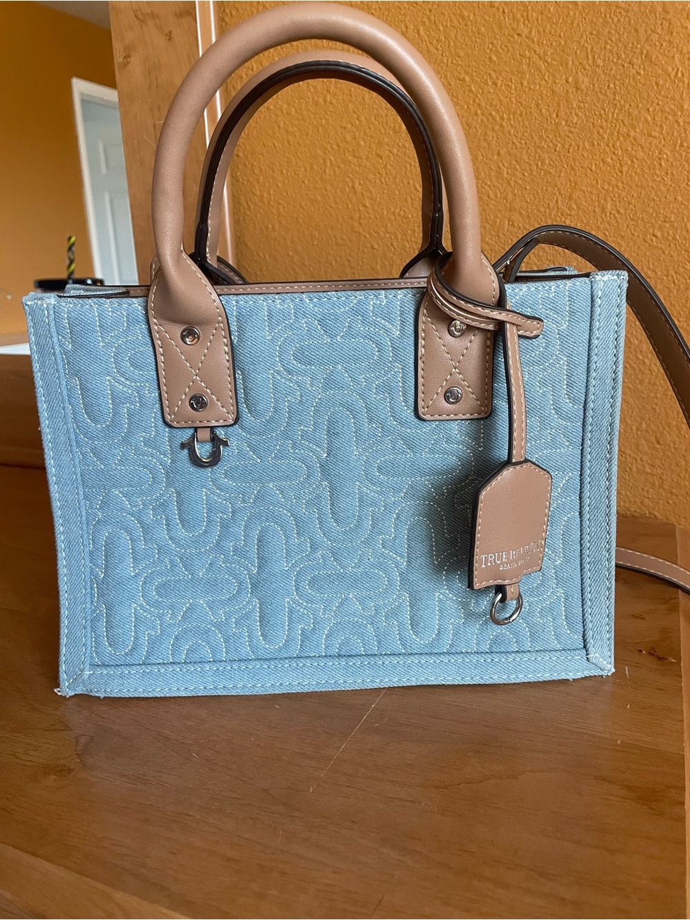 TRUE RELIGION PURSE
